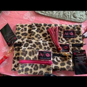 Savannah Makeup junkie bags
